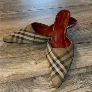 Burberry AUTHENTIC kitten heel shoes